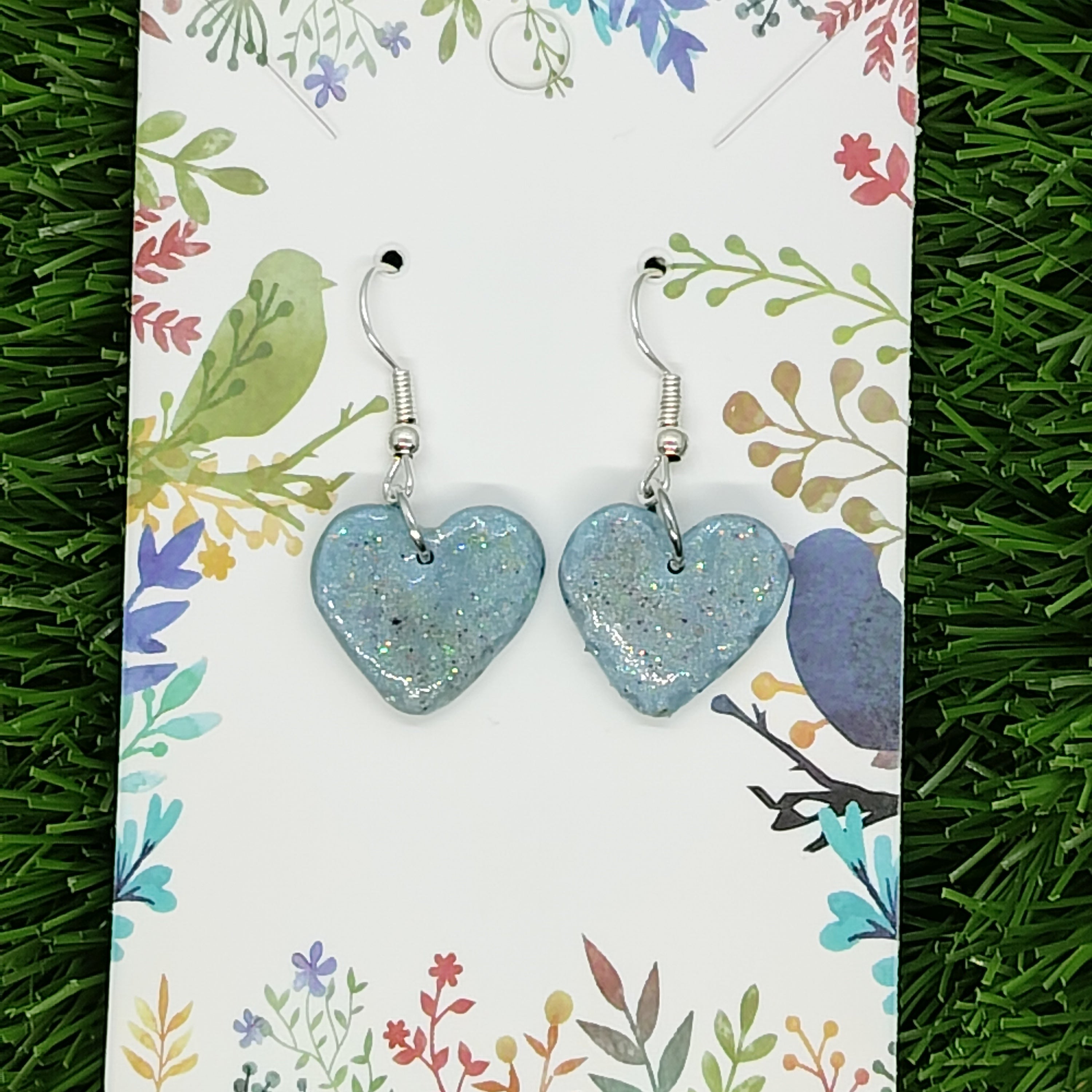 Pendientes de resina y arcilla corazón azul