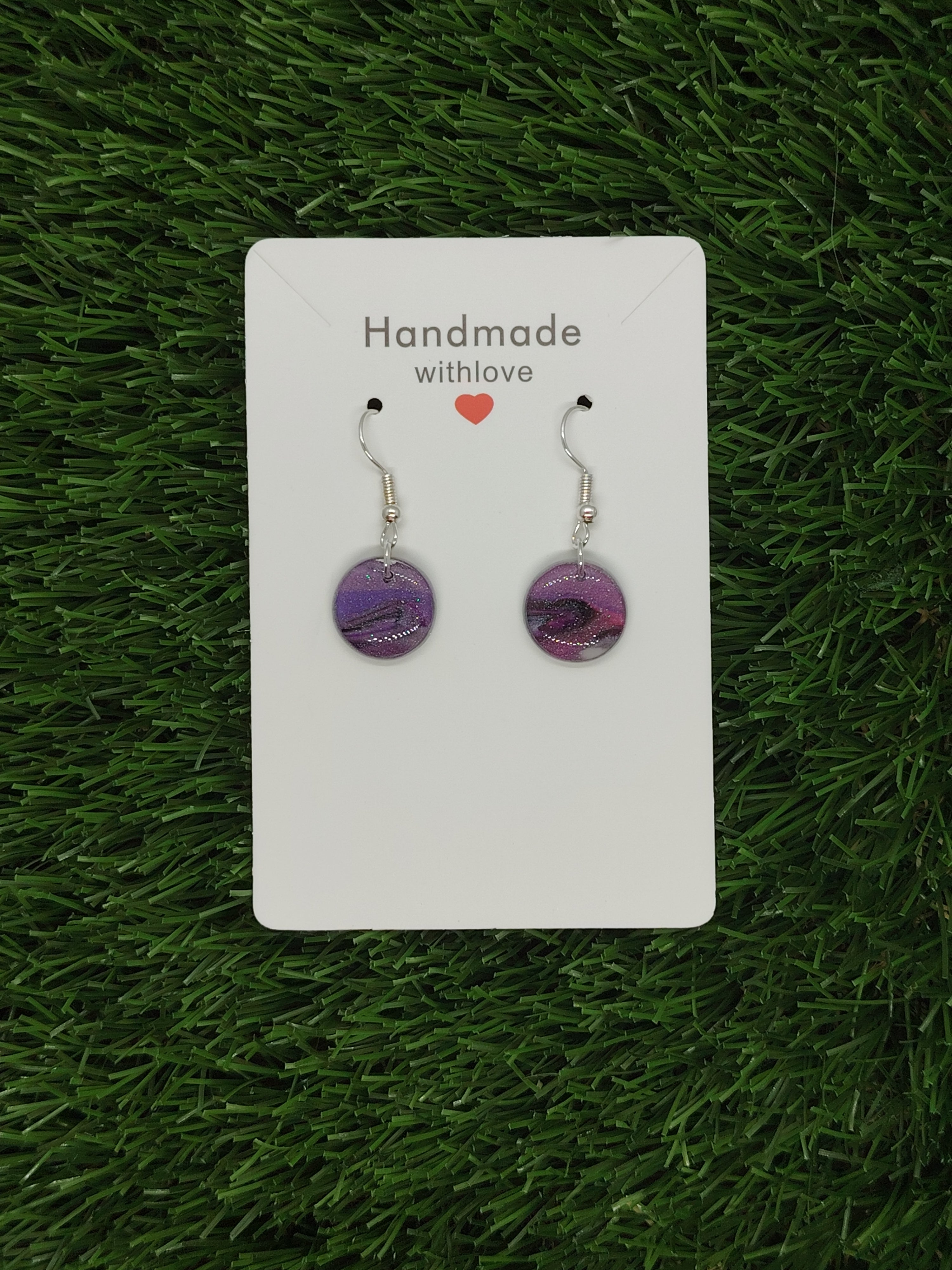 Pendientes imitación piedra de arcilla y resina violetas